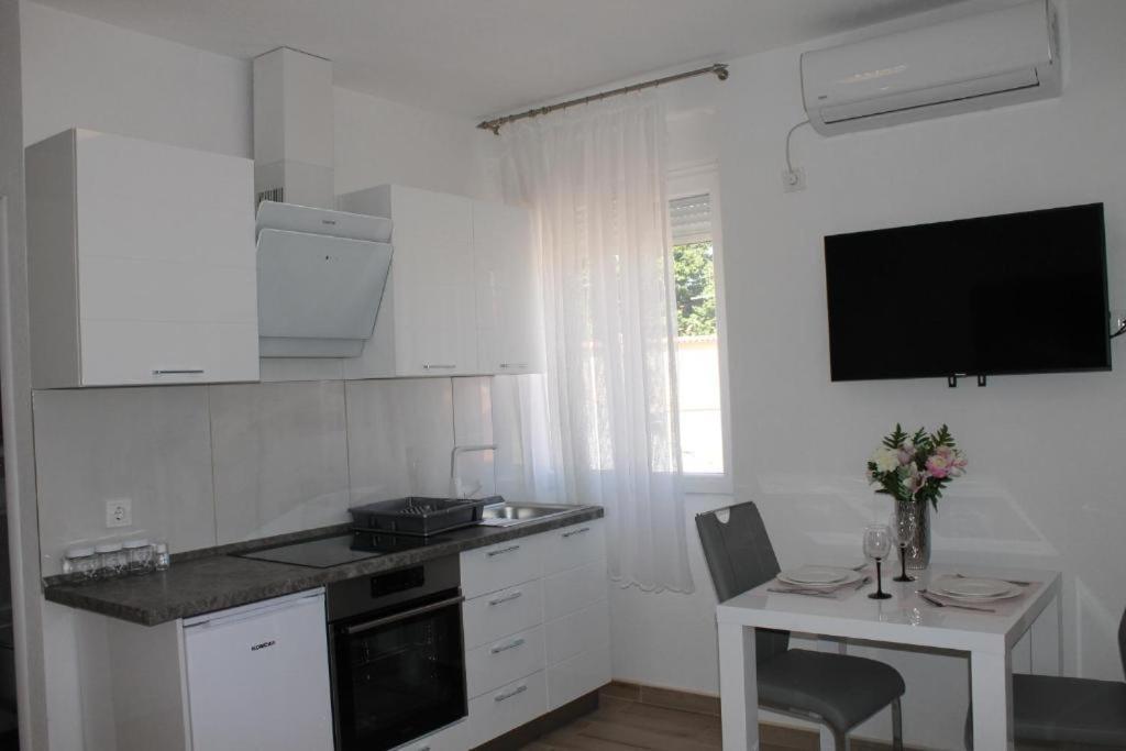 Jeta 2 Studio & Rooms Задар Екстериор снимка