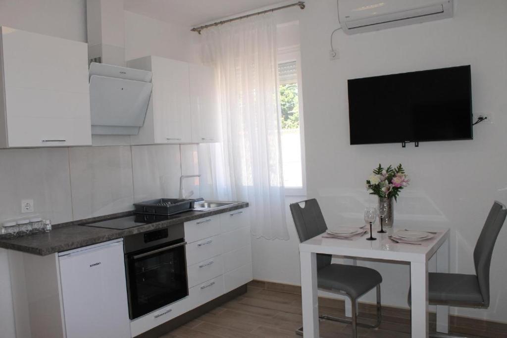 Jeta 2 Studio & Rooms Задар Екстериор снимка